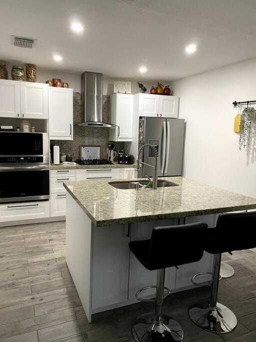 Quiet And Spacious Townhouse In Hébergement de vacances